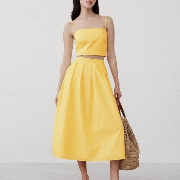 Banana Republic Factory Dresses & Skirts - Banana Republic Factory Yellow Women's Midi Skirt + Crop Top